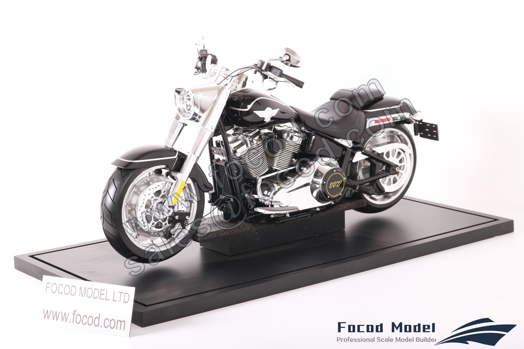 custom made model of Harley-Davidson Fat Boy Gray Ghost 2025 motorcycle